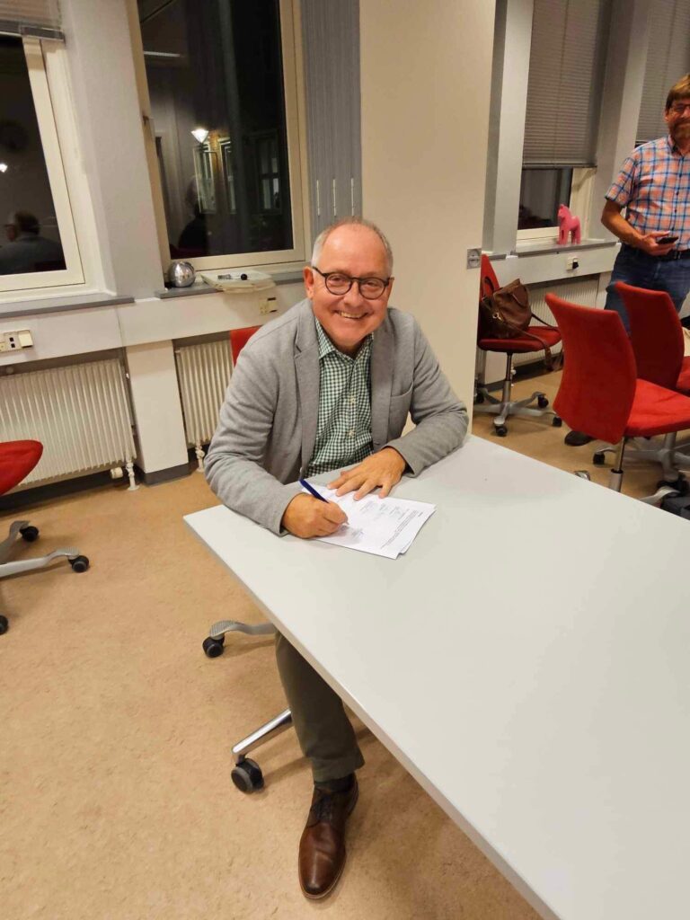 Dette billede har en tom ALT-egenskab (billedbeskrivelse). Filnavnet er renetuekaer-768x1024.jpg